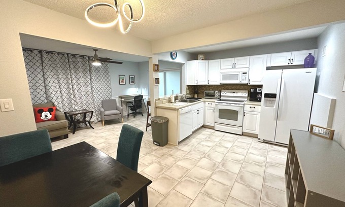 Cypress Gardens House | Private/Spacious 1BR Central Near LegoLand 2 Miles