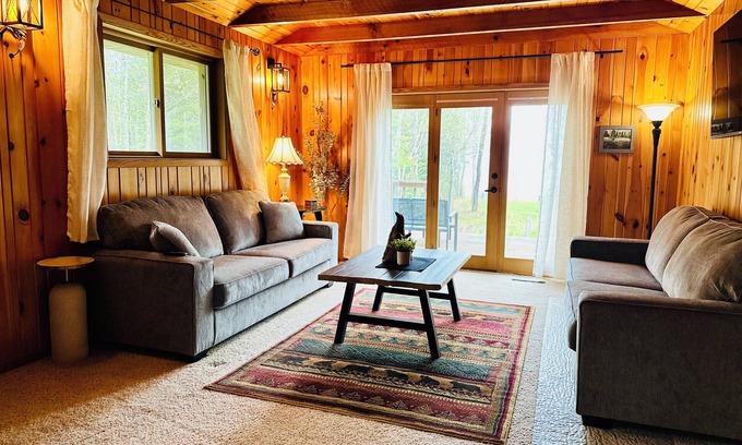 Herbster House | Private & Spacious Lake Superior Lakefront Cabin on Bark Point