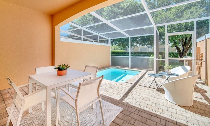 Silver Creek House | Private splash pool + Resort pool/clubhouse