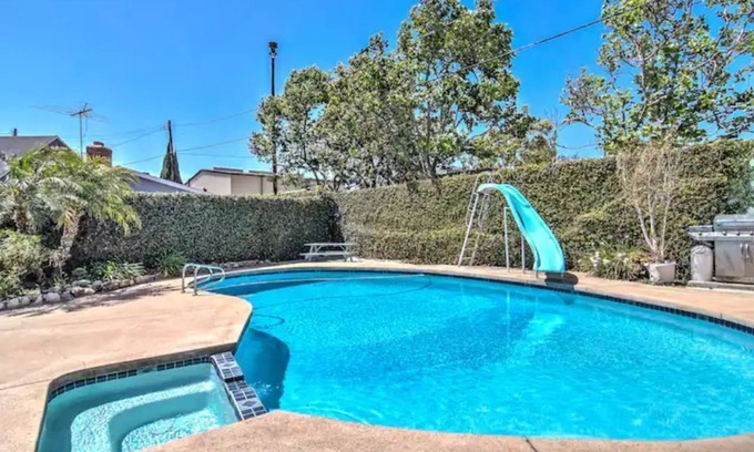 Southwest Anaheim Apartment | Private studio with pool, kid-friendly