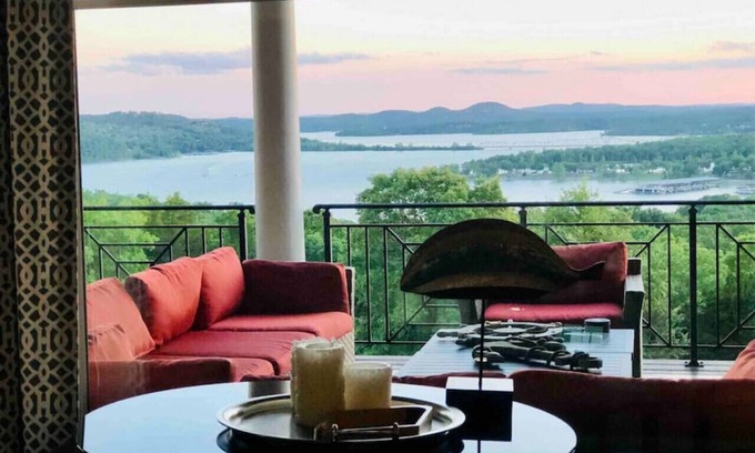 Branson West House | PRIVATE Table Rock pool/hot tub/golf 16ppl