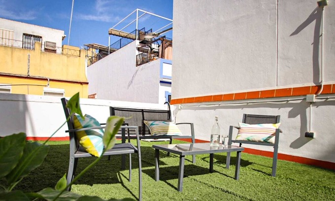 Triana House | Private terrace in traditional house in Triana, ten minutes walk from downtown