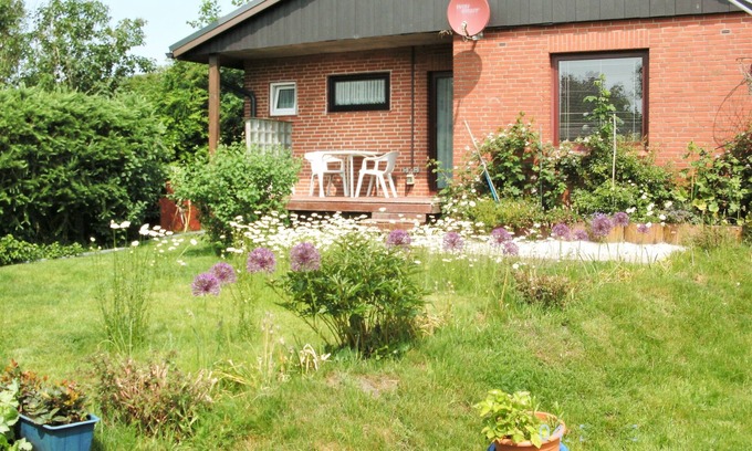 Ladelund Apartment | Private terrace, quiet location, near natural swimming pool, near border