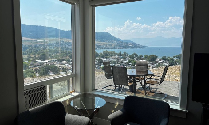 Vernon House | Private Two-Bedroom Suite with Okanagan Lake View