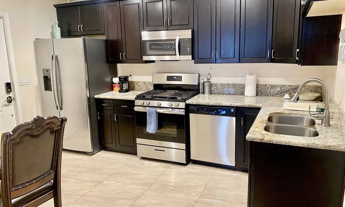 Spring Valley House | Private Two Bedroom, Two TVs, One Bathroom Casita!