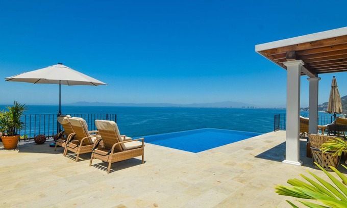 South Shore Hotel Area Villa | Private villa- 3 bdrm & 4 bath with ocean views and new private infinity pool