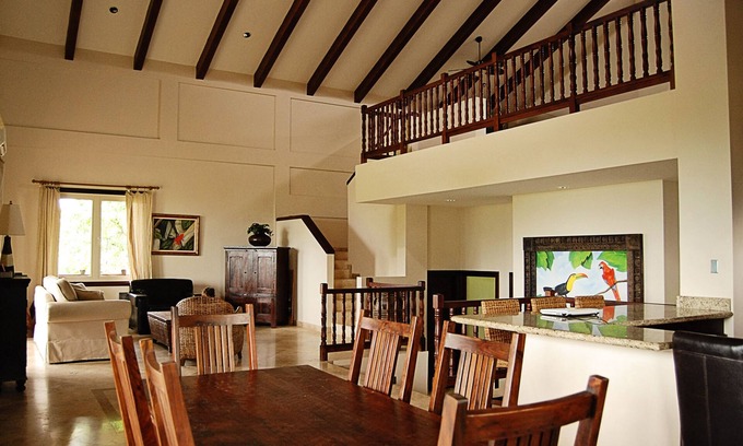 Isla Bastimentos House | Private Villa at Red Frog Beach Resort
