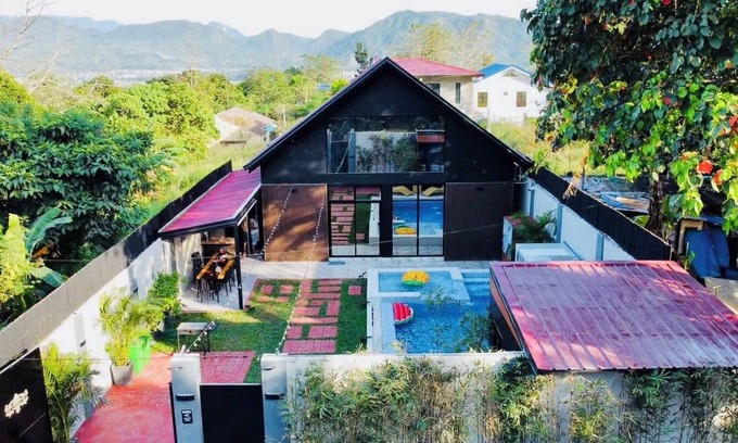 Rizal Province Villa | Private Villa in Rizal with Mountain View