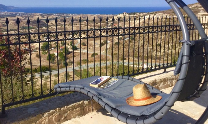 Steni Villa | Private villa, sea views, outdoor bar, heated pool