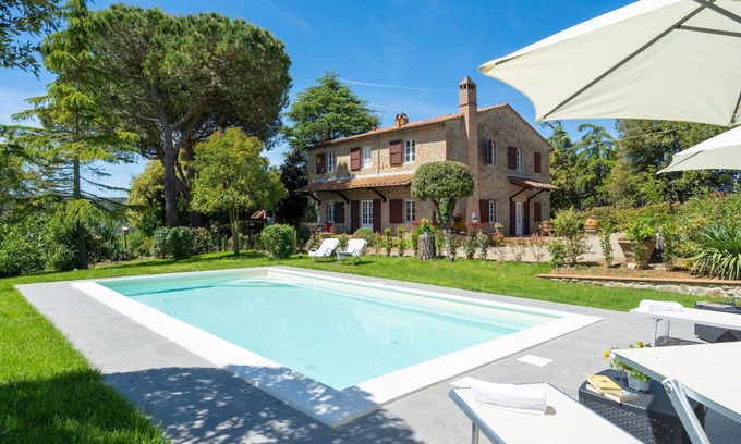 Gambassi Terme Villa | Private Villa with private pool, WIFI, A/C, TV, panoramic view, parking, close to San Gimignano
