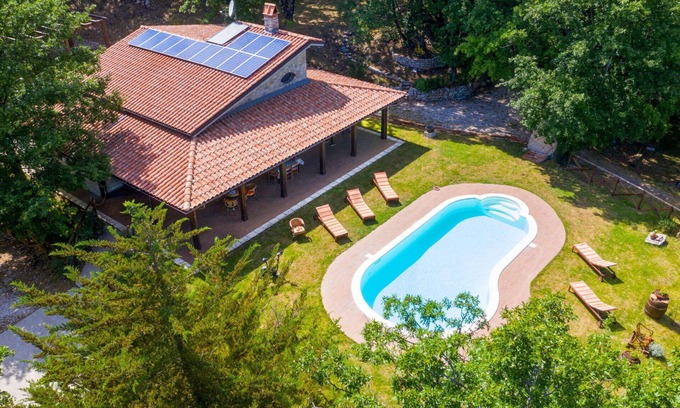 San Lupo House | Private Villa with A/C, WIFI, private pool, TV, patio, pets allowed, panoramic view, parking