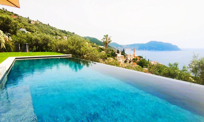 Pieve Ligure Villa | PRIVATE VILLA with sea view, full airco, inifinity pool, garden, double parking