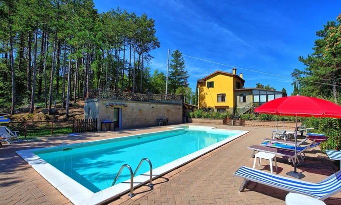 Anghiari Villa | Private Villa with private pool, WIFI, TV, balcony, panoramic view, parking, close to Arezzo