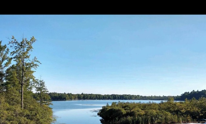 Lupton House | Private Waterfront, Pontoon Rental Available, Pet Friendly- Hot Tub