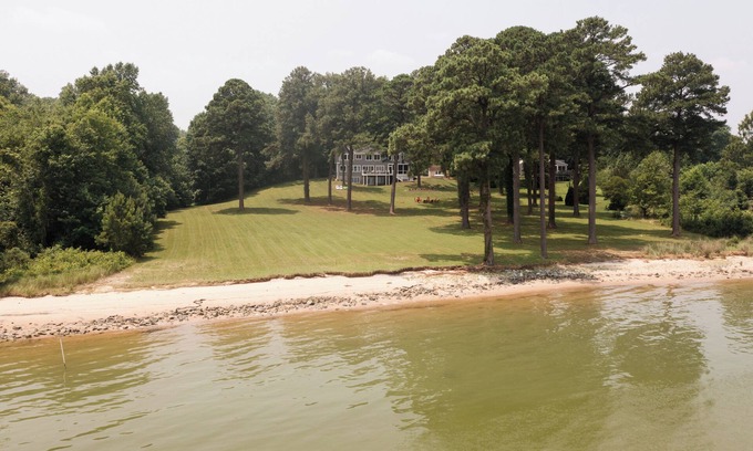 Saluda House | Private waterfront escape with endless river views, white sand beach and more!