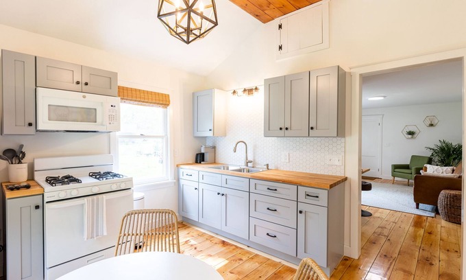 Kittery Cottage | Private Woodland Cottage Near Beaches and Shopping