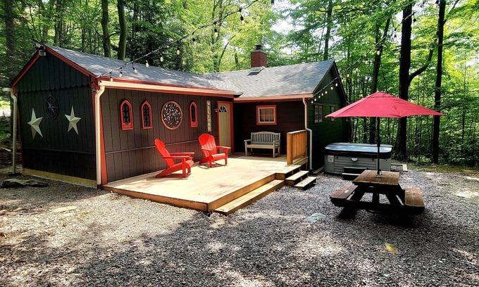 Jefferson Township Cottage | Private Year Round Getaway with Hot Tub-Minutes from Ski Resorts