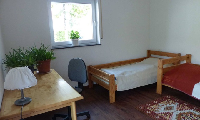 Munzingen Apartment | Privatzimmer 3 - Guesthouse Privatzimmer in Freiburg im Breisgau