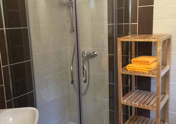 Kobenz House | Privatzimmer Weber