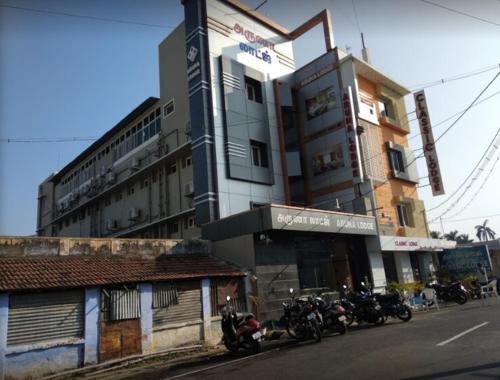Erode Hotel | PRM Aruna Lodge