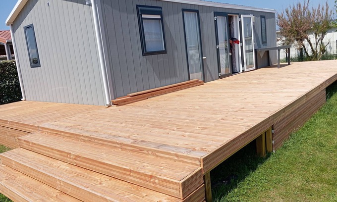 Grandcamp-Maisy House | Proche des Plages du Débarquement . Mobil-home Neuf au Bord de mer