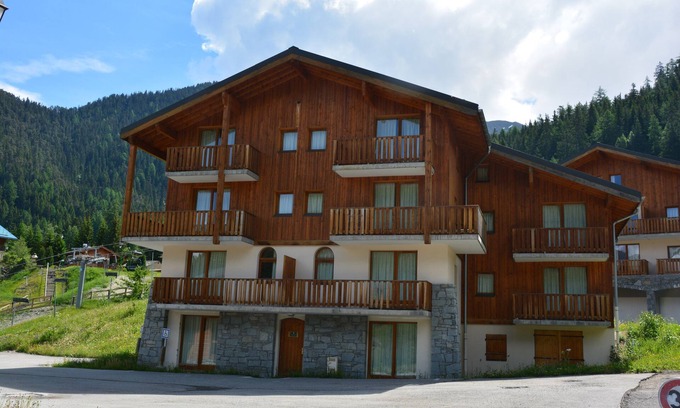 Valfrejus Condo | Proche du Centre! Appart sympa, Piscine + Sauna