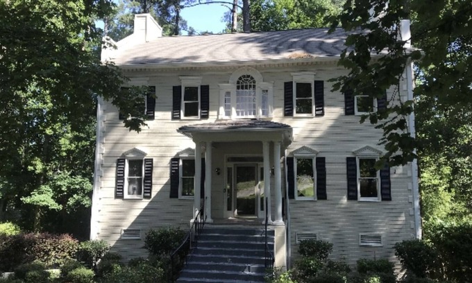 Martinez House | Professional, Travelers Haven , 1 bdrm, living room, private shower free parking