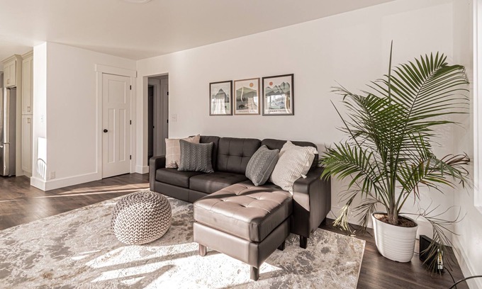 Idaho Falls House | Professionally Designed Central Idaho Falls home - 4 bed 2 bath