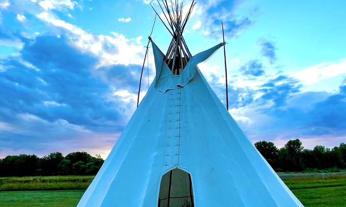 Great Falls Cottage | Prolific View on River w/Hot Tub. Fishing Boat available. Golf. 7.5 acres