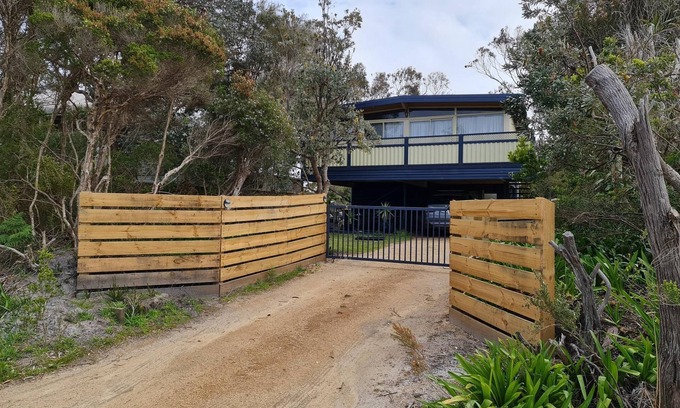 Walkerville House | Prom Views Holiday Stay