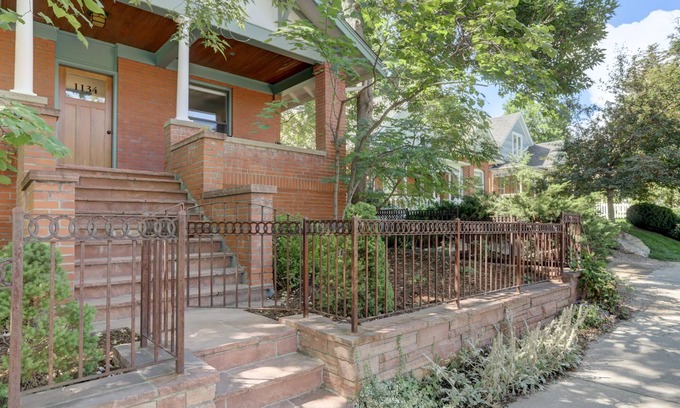Central Boulder Condo | PROMO 10% MONTHLY DISCOUNT Downtown Boulder 1 Bedroom + Office Gem!