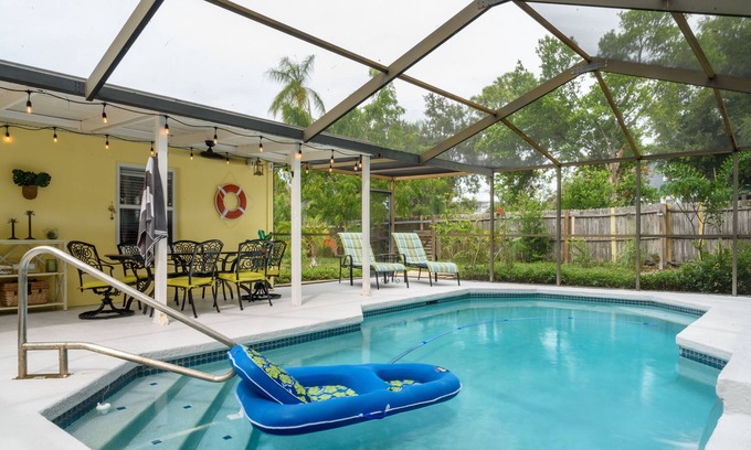 Palm Harbor House | PROMO 10% MONTHLY DISCOUNT!nCasa Tropicál - Heated saltwater pool, near beach