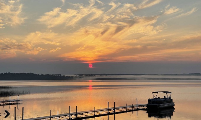 Ponsford House | PROMO 23% WEEKLY/23% MONTHLY DISCnBeautiful Home on Lake with Resort Ammenities