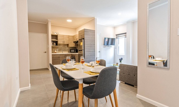 Rancho Apartment | PROMO 5% WEEKLY/10% MONTHLY DISnWalking distance to beach, and Renaissance Mall
