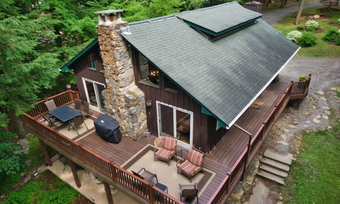 Fort Ann Ski Chalet | PROMO 5% WEEKLY AND 10% MONTLY DISCOUNTnLake house