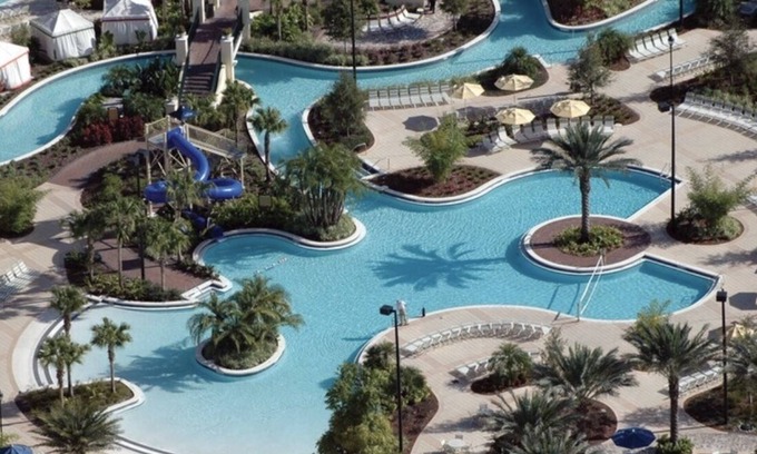 Orange Lake Apartment | Promo April 5th to 12th - Family condo: Loads of amenities minutes from Disney!