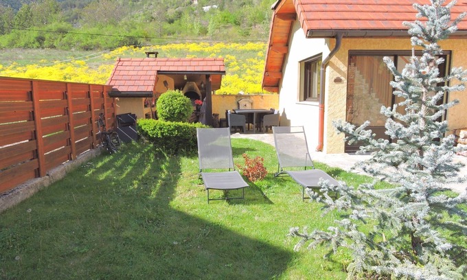 Rousset Ski Chalet | PROMO:SEPT/OCT/PROX/LAC SERRE-PONCON/RANDOS/COME AND ADMIRE THE AUTUMN LANDSCAPES