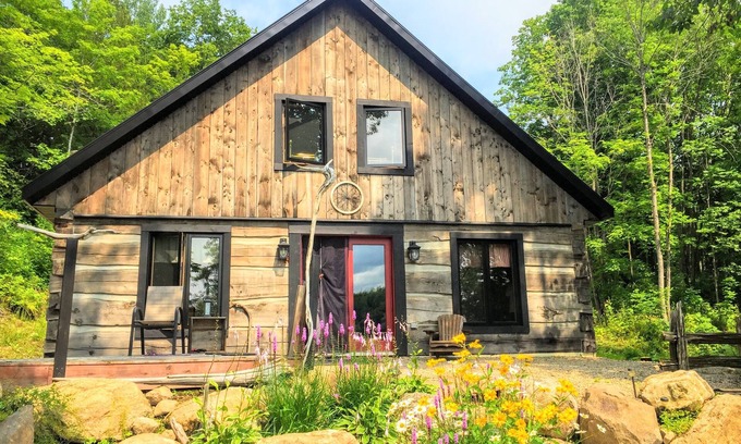 Notre-Dame-de-Pontmain Ski Chalet | Promotion de 10 % pour l'été* Chalet avec de nombreuses activités