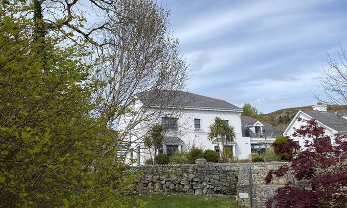 Clifden Cottage | Property 490 - Clifden - sleeps 25 guests in 10 bedrooms