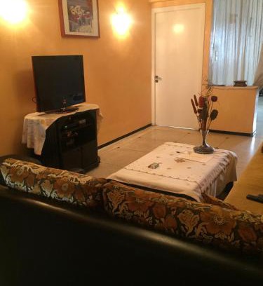 Belvedere House | Property located in a quiet area close to the train station and town