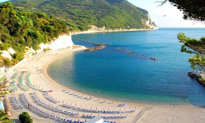 Petritoli House | Property with Two Pools. Wedding and Group Holidays sleeps 73 people