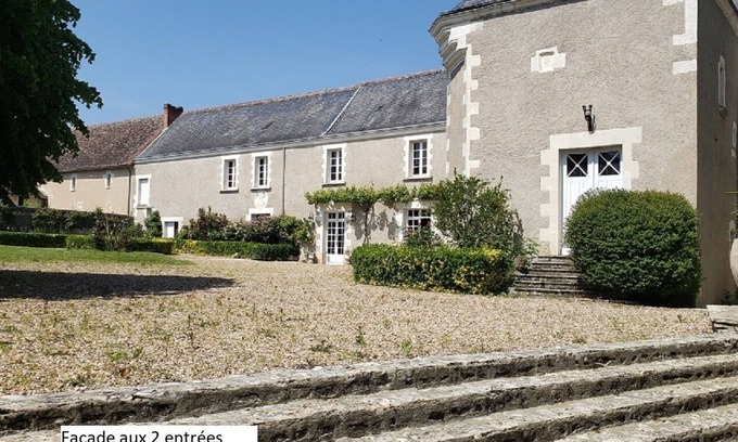 Buxeuil House | Propriété Avec Piscine, Proche des Châteaux de la Loire et du de Futuroscope