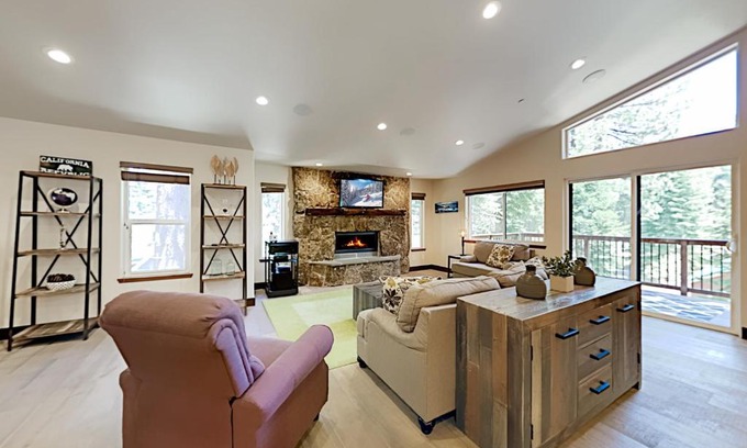 Montgomery Estates House | Prospector Palace