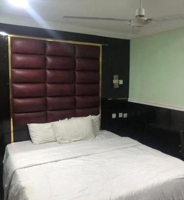Ado Ekiti Hotel | Prosperous royal hotel and resort center