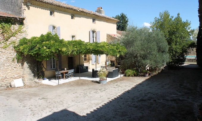 Rochegude Other | Provencal farmhouse with swimming pool