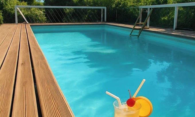 Vers-Pont-du-Gard House | Provencal house with outdoor pool 650 m from pont du gard and its river