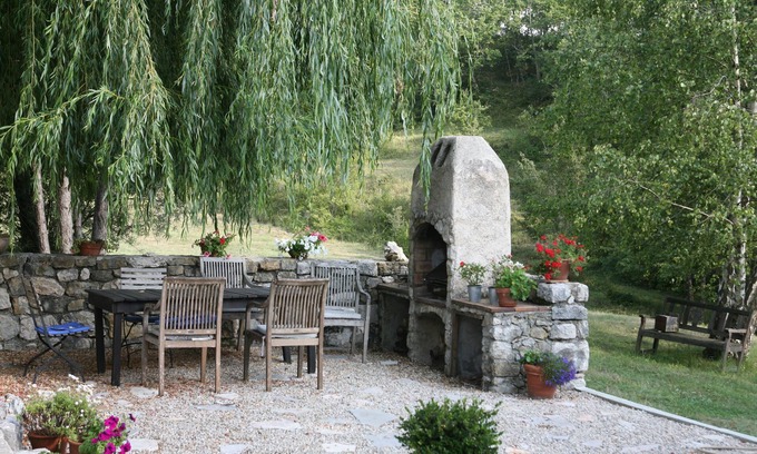 Coursegoules Villa | Provencal villa with pool in Coursegoules hostel close to Vence