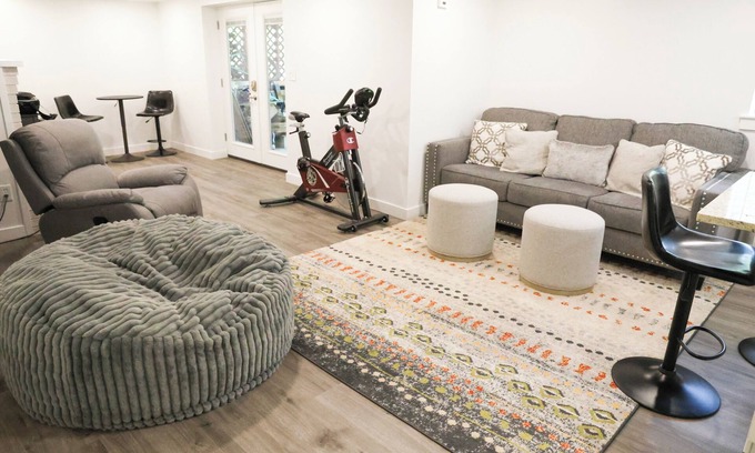 Rock Canyon Apartment | Provo 3-bedroom; new, fireplace, BBQ, AC, fast WiFi. Close to BYU, MTC, Sundance