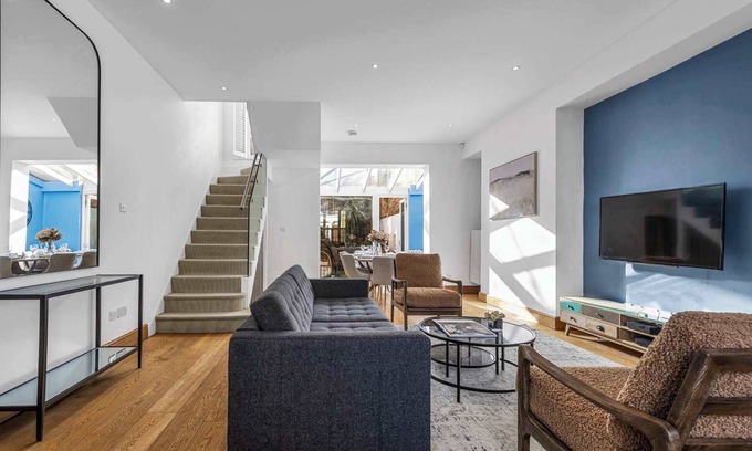 Notting Dale House | £3.5m Elegant House in prime location with garden