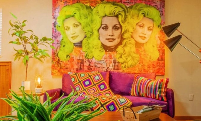 Caton House | PSYCHEDELIC @ DOLLYS DRIVE * Wifi Grill Woods Mtns